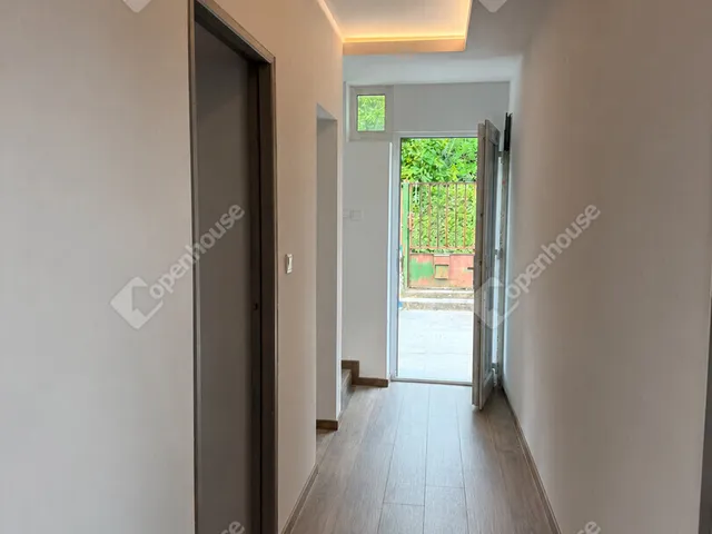 Eladó ház Balatonalmádi, Vörösberény 210 nm