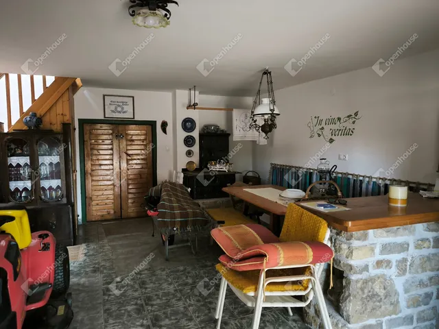Eladó telek Dörgicse 497 nm
