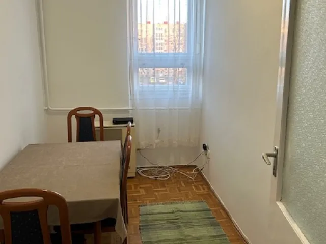 Kiadó lakás Debrecen, Nagyerdőalja, Damjanich 42 nm
