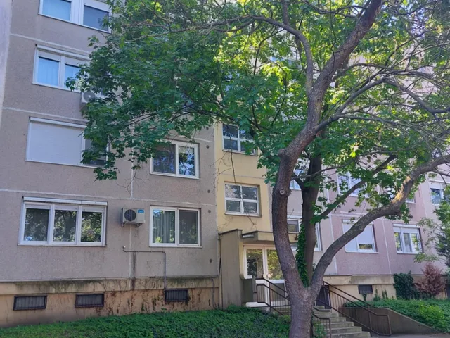 Eladó lakás Debrecen, Tócóskert, Kishegyesi 65 nm