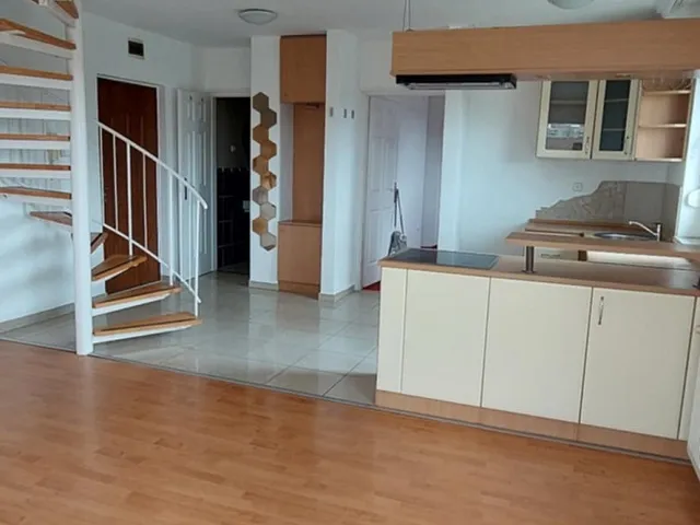 Eladó lakás Debrecen, Széchenyikert, Segner tér 95 nm