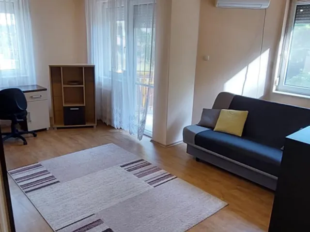 Kiadó lakás Debrecen, Nagyerdő 60 nm