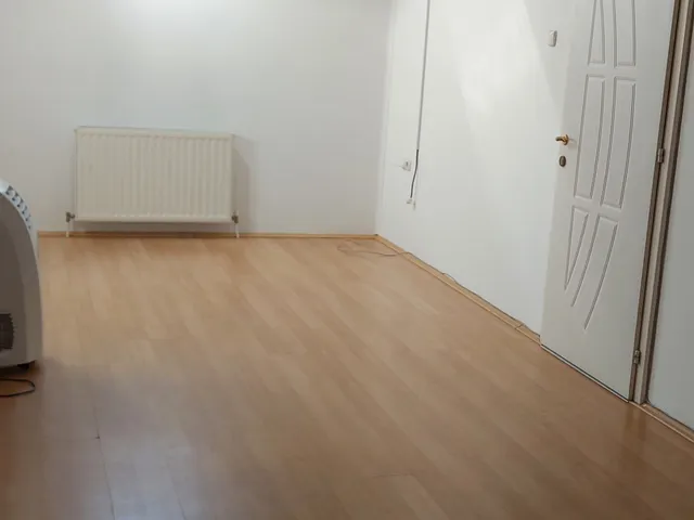 Kiadó kereskedelmi és ipari ingatlan Debrecen, Széchenyikert, István 23 nm