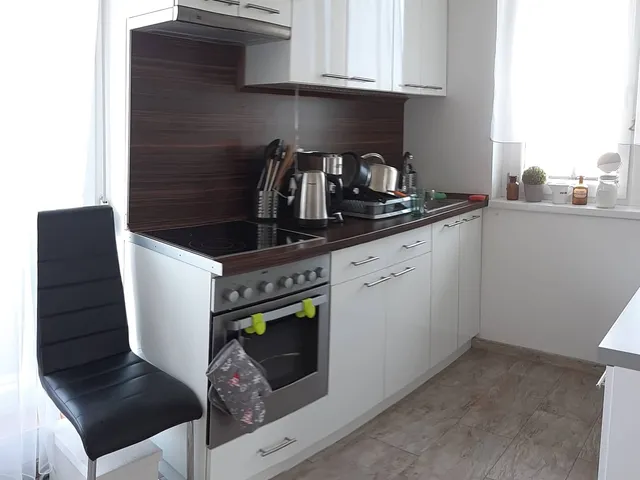 Kiadó lakás Debrecen, Hatvan utcai kert, Dorottya 49 nm