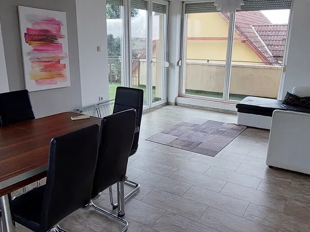 Kiadó lakás Debrecen, Hatvan utcai kert 49 nm