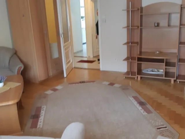 Kiadó lakás Debrecen, Széchenyikert, Sesztina 54 nm