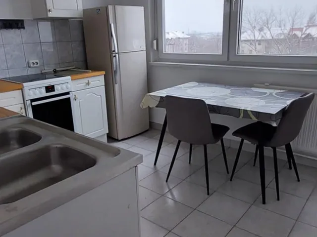 Kiadó lakás Debrecen, Tócóskert, Derék 67 nm