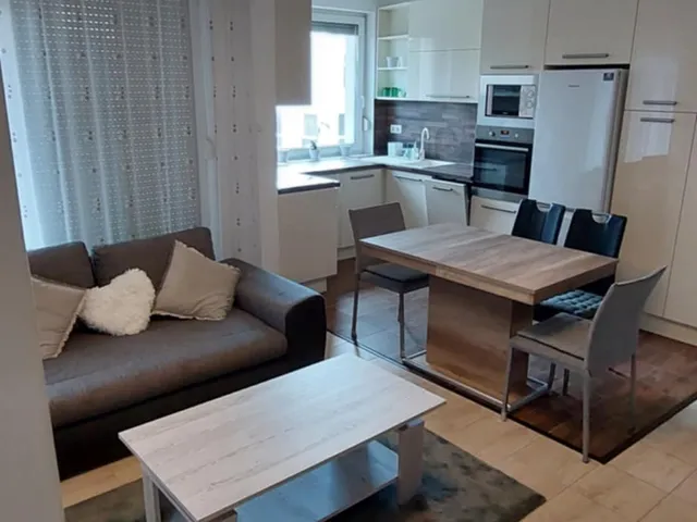 Kiadó lakás Debrecen, Belváros 52 nm