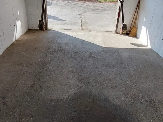 Eladó garázs Debrecen, Fényesudvar, Fényes udvar 17 nm