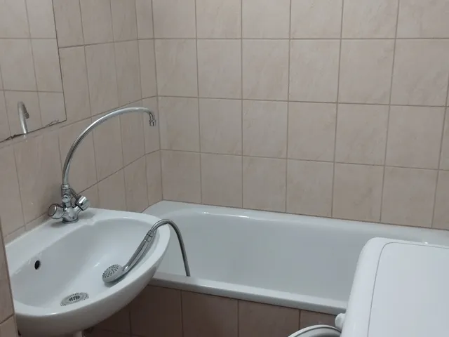 Kiadó lakás Debrecen, Újkert, Kartács 30 nm