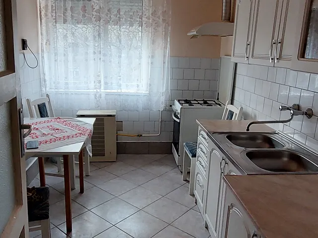 Kiadó lakás Debrecen, Falóger 55 nm