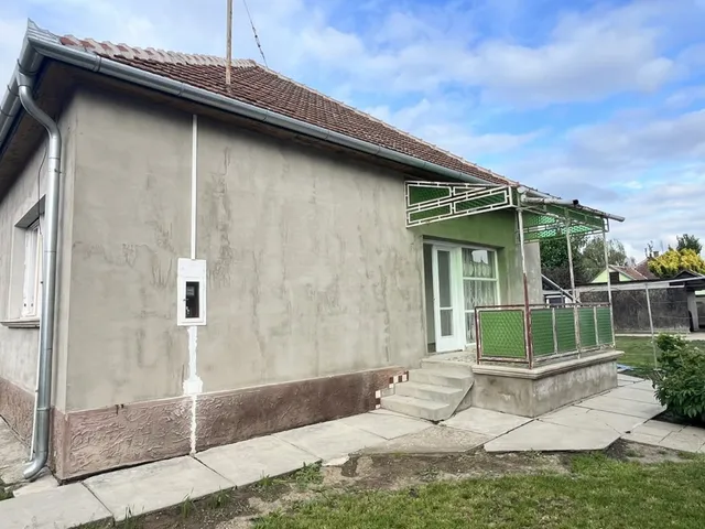 Eladó ház Sarkad 100 nm