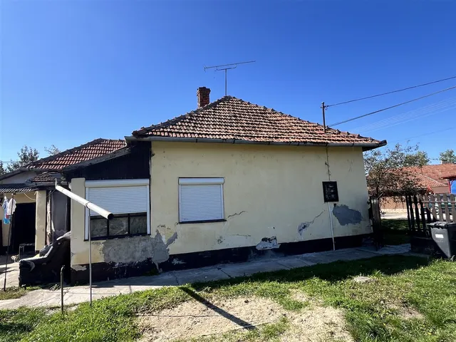 Eladó ház Sarkad 90 nm