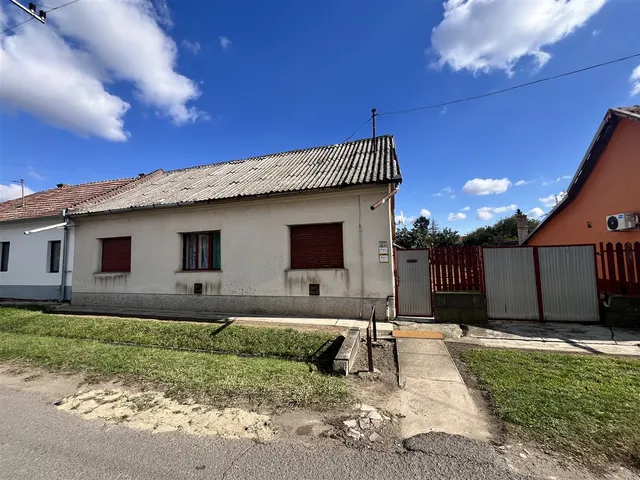 Eladó ház Sarkad 75 nm