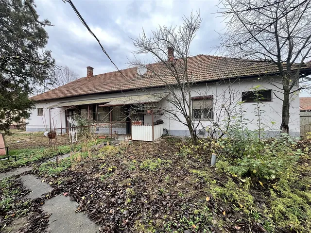 Eladó ház Sarkad 120 nm