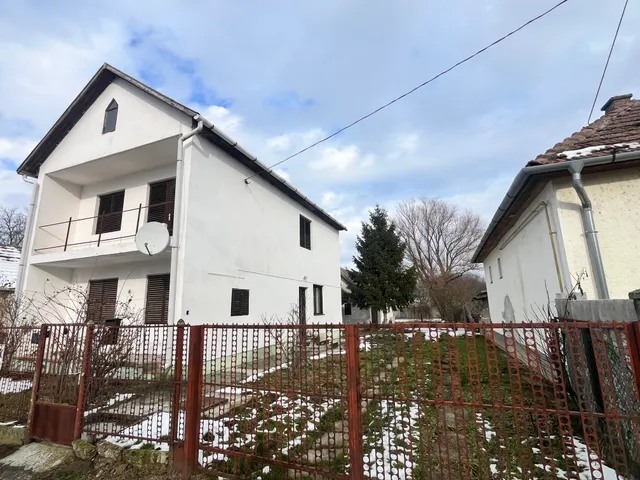 Eladó ház Sarkad 120 nm