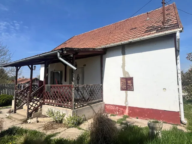 Eladó ház Sarkad 90 nm