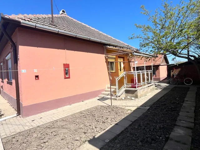Eladó ház Sarkad 89 nm