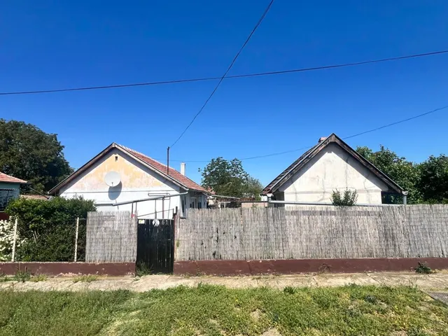 Eladó ház Sarkad 70 nm