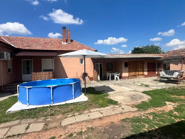 Eladó ház Sarkad 120 nm