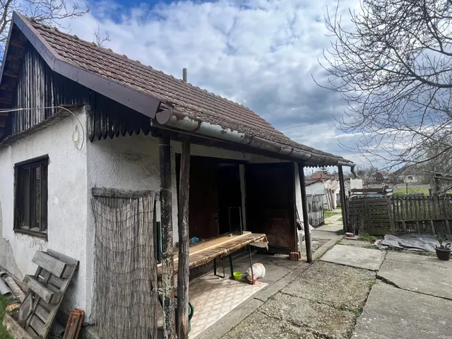 Eladó ház Sarkad 107 nm