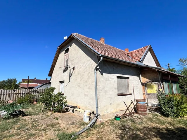 Eladó ház Kötegyán 110 nm