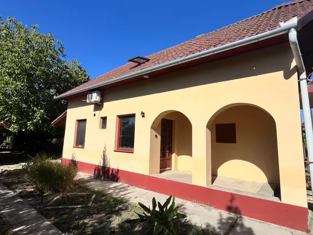 Eladó ház Sarkad 109 nm