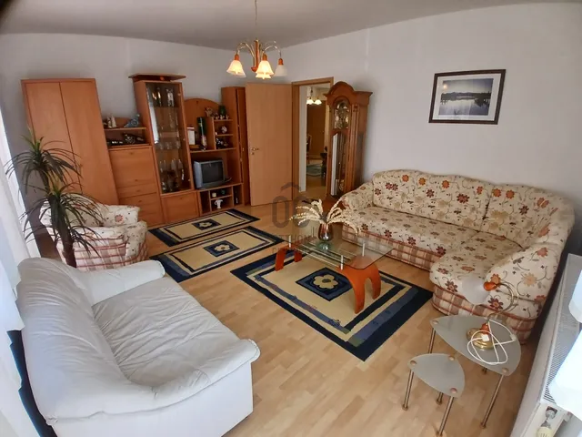 Eladó lakás Hajdúszoboszló 77 nm