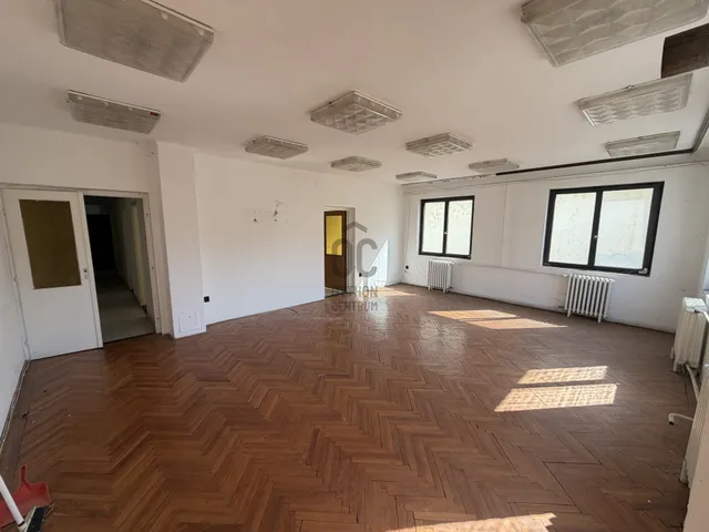 Eladó kereskedelmi és ipari ingatlan Hajdúszoboszló 280 nm