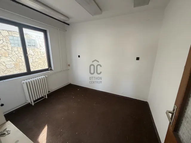 Eladó kereskedelmi és ipari ingatlan Hajdúszoboszló 280 nm