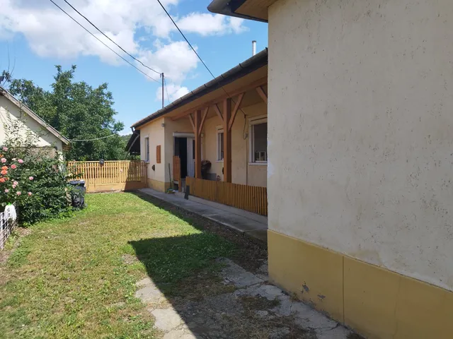 Eladó ház Felsődobsza 120 nm