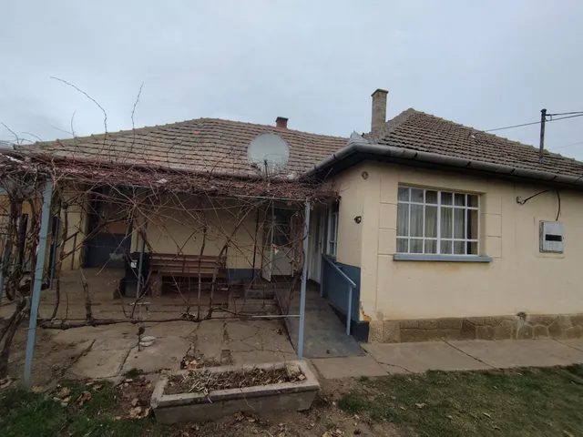 Eladó ház Prügy 75 nm