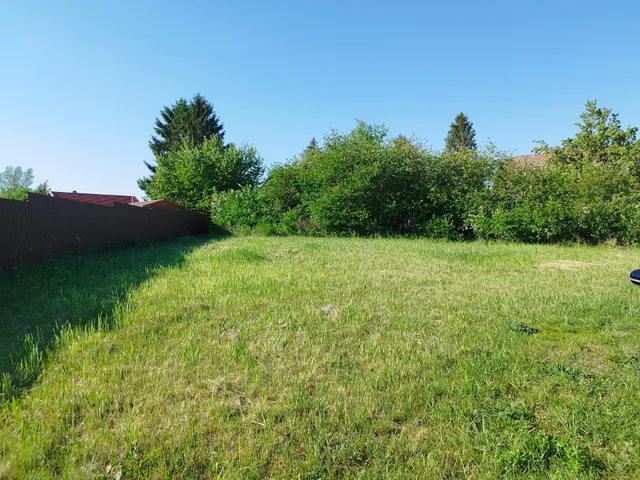 Eladó telek Mezőcsát 550 nm