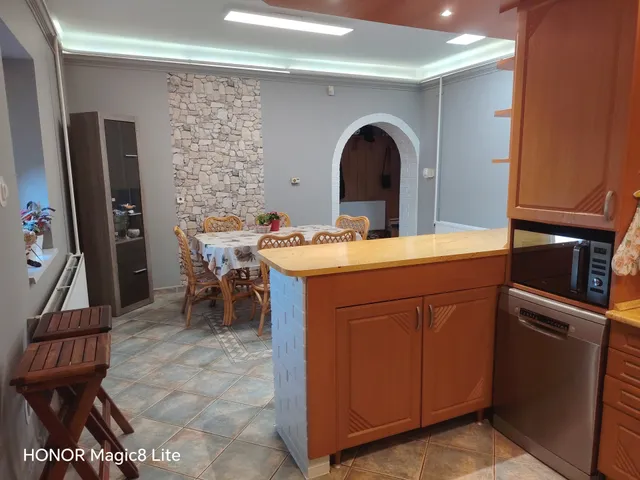 Eladó ház Emőd 210 nm