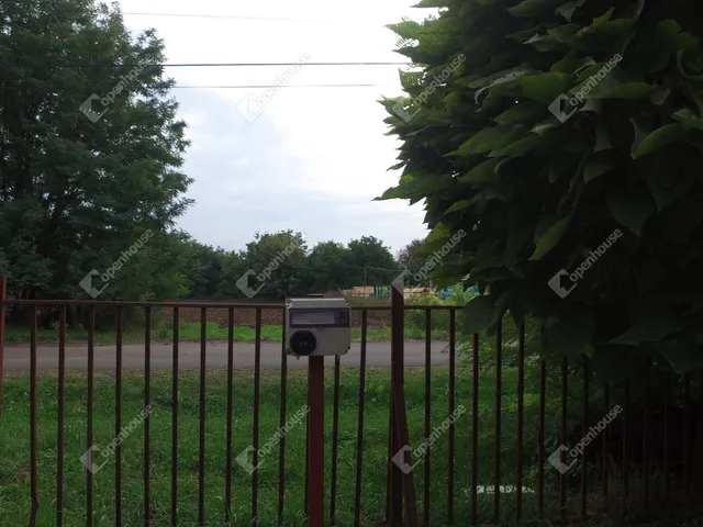 Eladó kereskedelmi és ipari ingatlan Monor 120 nm