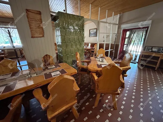 Eladó kereskedelmi és ipari ingatlan Monorierdő 494 nm
