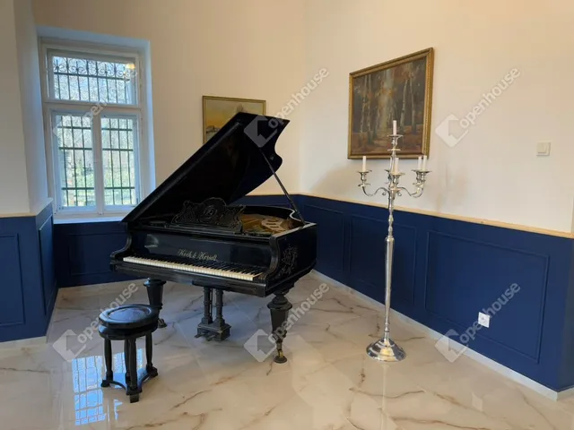 Eladó ház Albertirsa 271 nm