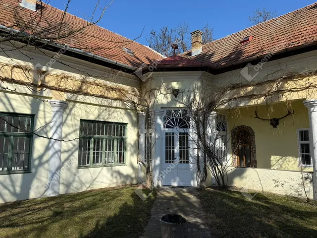 Eladó ház Albertirsa 271 nm