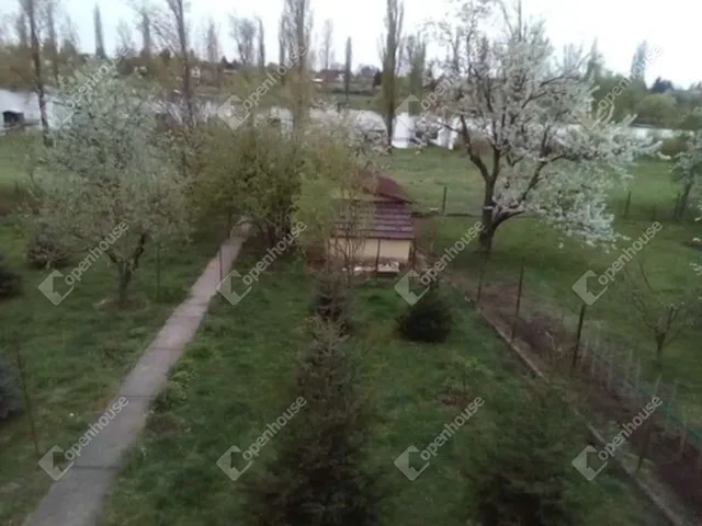 Eladó üdülő és hétvégi ház Dány 96 nm
