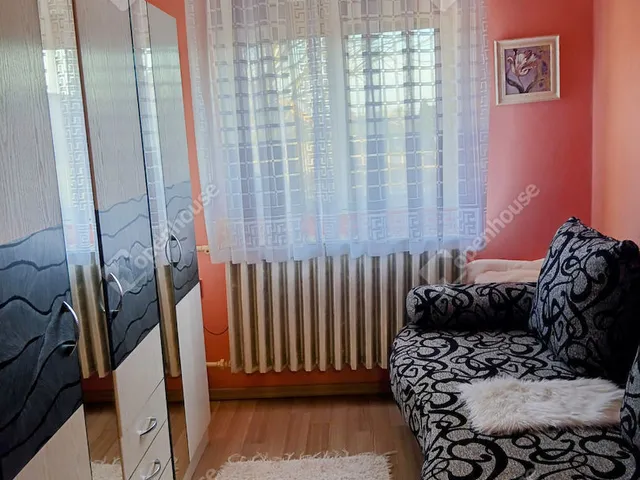 Eladó ház Vecsés 96 nm