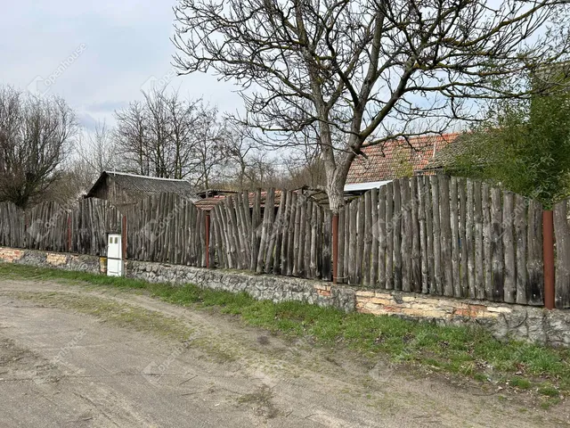 Eladó mezőgazdasági ingatlan Nyáregyháza 57 nm