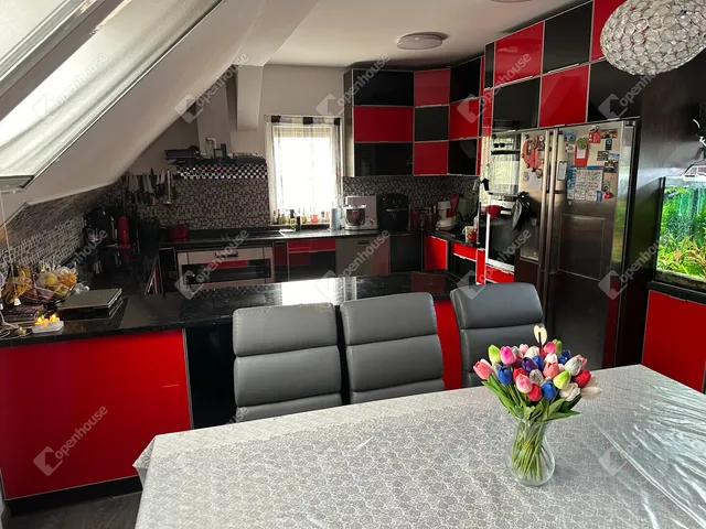 Eladó ház Gyömrő 278 nm