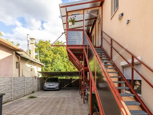 Eladó ház Gyömrő 278 nm