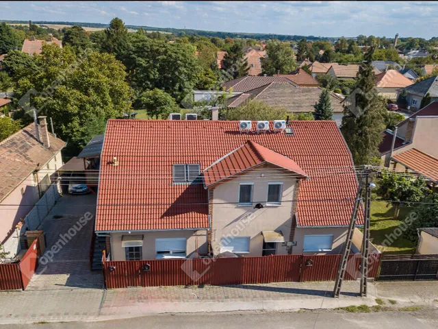 Eladó ház Gyömrő 278 nm