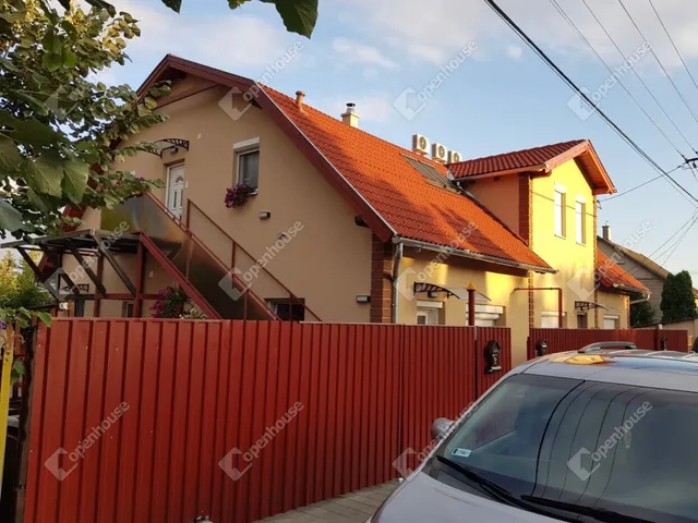 Eladó ház Gyömrő 278 nm