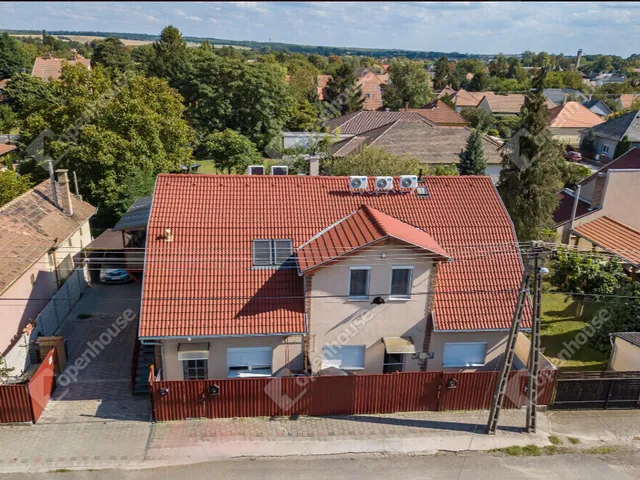 Eladó ház Gyömrő 278 nm