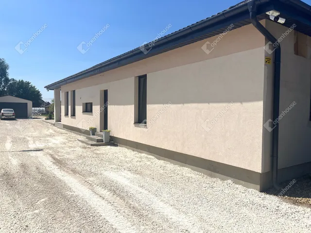 Eladó ház Inárcs 144 nm