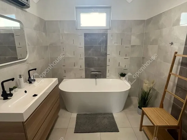 Eladó ház Inárcs 144 nm