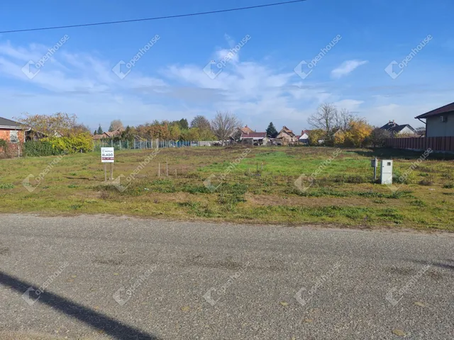 Eladó telek Vasad 1241 nm