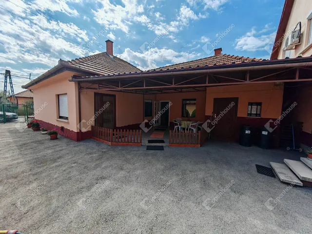 Eladó ház Vecsés 184 nm